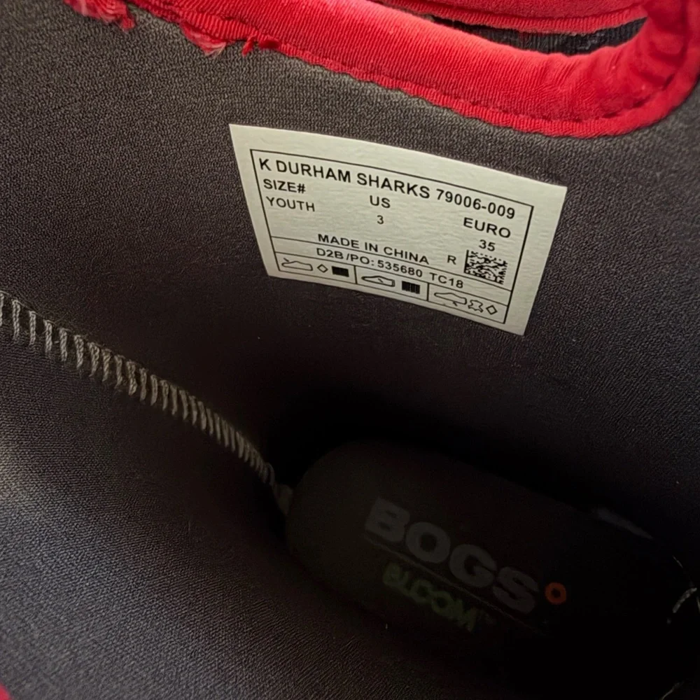 Kids Bogs classic Durham shark size 3